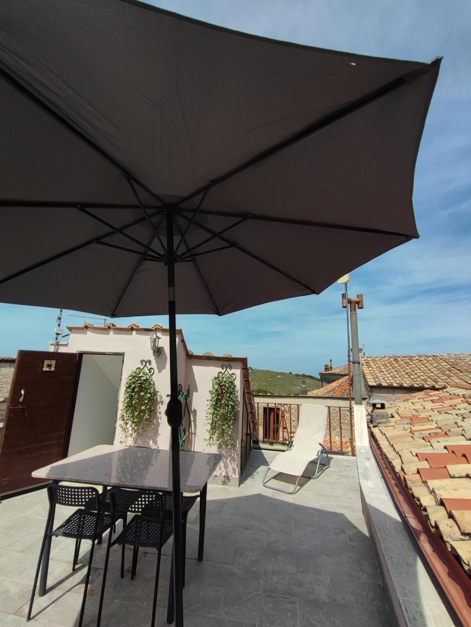 Apartamento Pink House Fara in Sabina Exterior foto