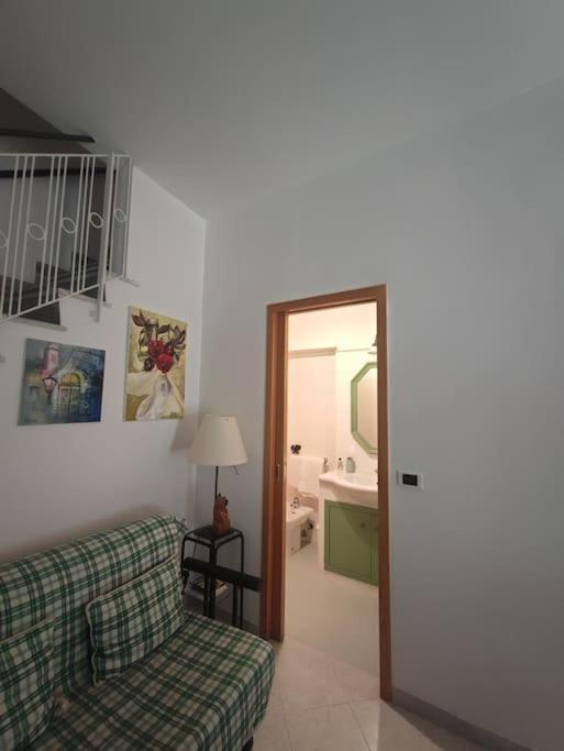 Apartamento Pink House Fara in Sabina Exterior foto